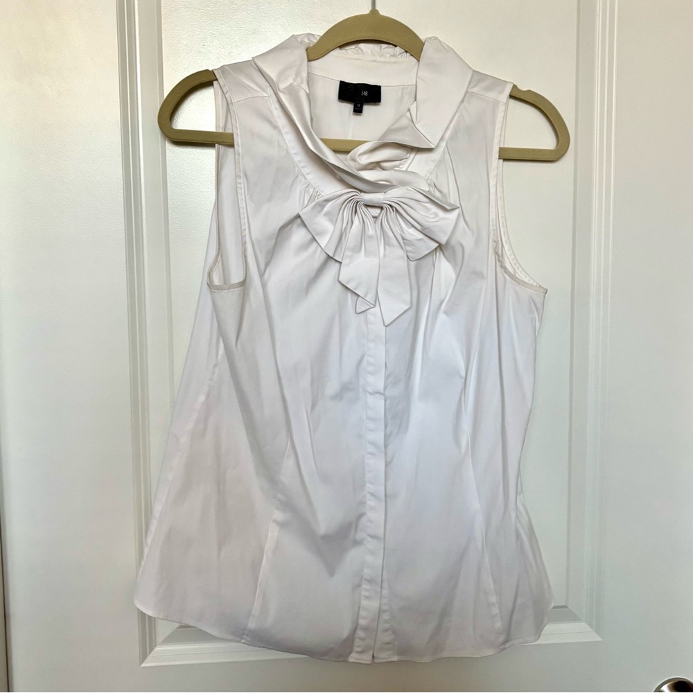 Neiman Marcus Studio 148 White Button Down Blouse with Tie Front and Bib Collar